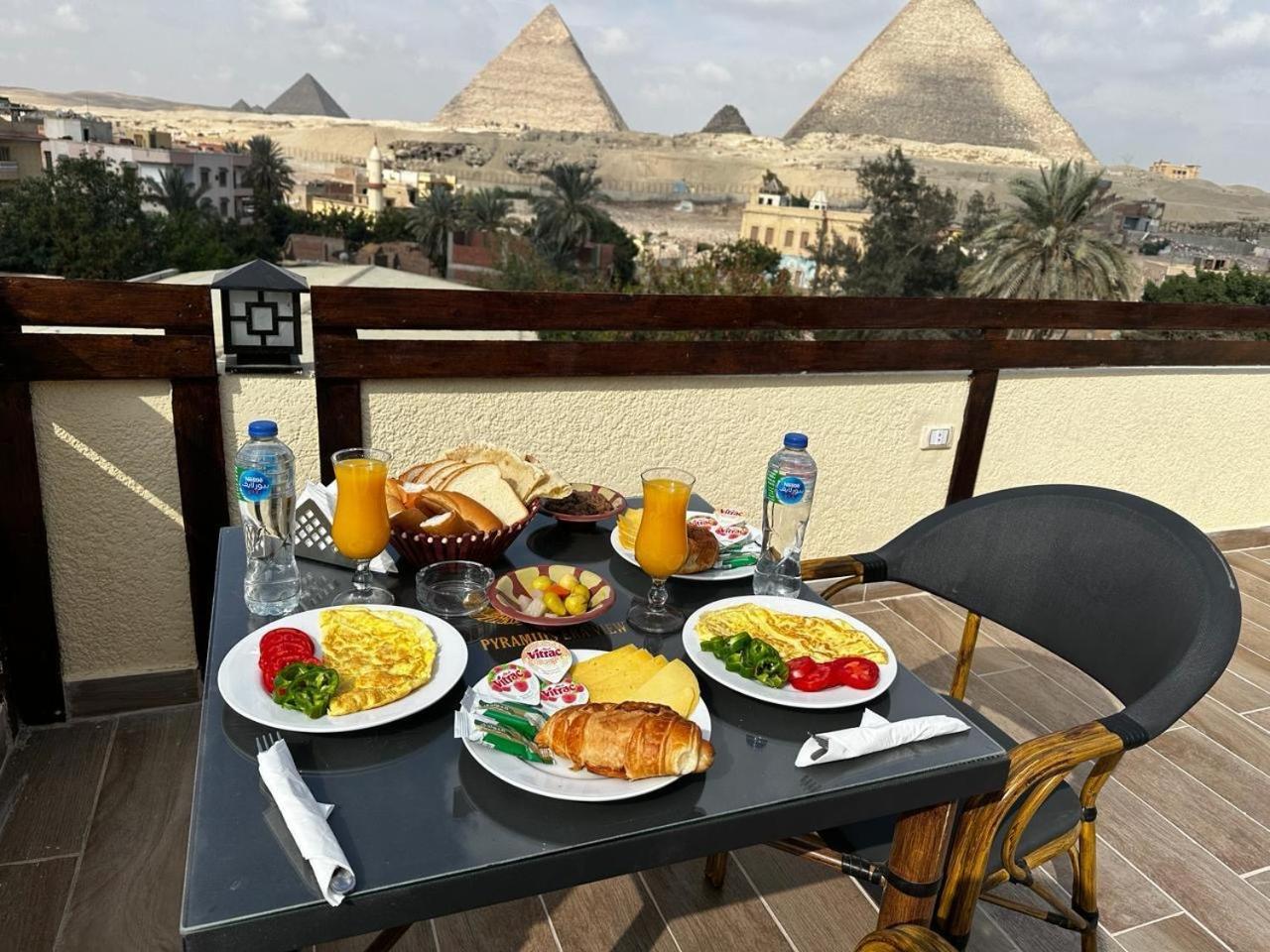 Pyramids Era View Hotel Kafret el-Gabal Exterior photo