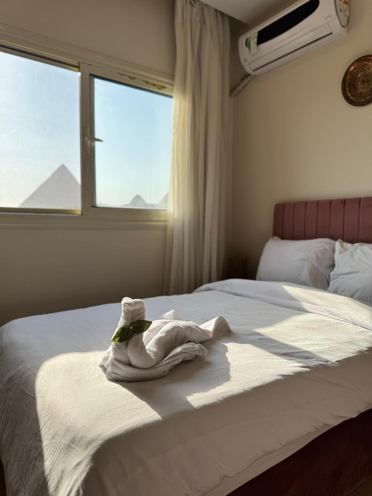Pyramids Era View Hotel Kafret el-Gabal Exterior photo